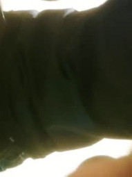 战狼真实探花上门勾搭女技师，回房间联系小姐姐，撩起斑点裙揉穴调情，骑乘抽插边揉捏奶子