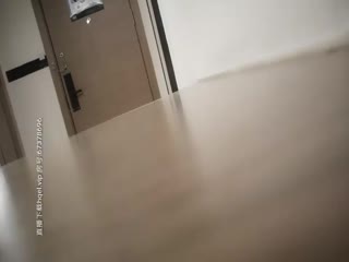 黄先生TP探花约了个粉衣大奶少妇啪啪，情趣网袜扣逼振动棒抽插，玩弄下再猛操呻吟娇喘诱人