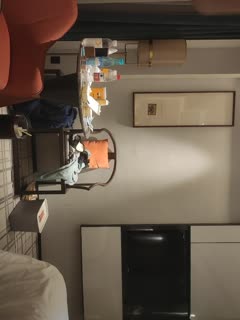 新片速递最牛视角站街女探花《素质嫖客》夜探红灯区路边按摩店150块白色短裙靓妹