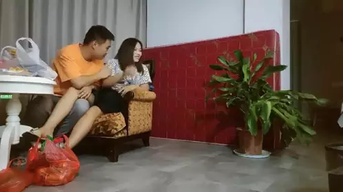 【神秘人酒店探花】北京大哥酒店约上门兼职妹，颜值不错身材好，配合度高性格开朗有说有笑