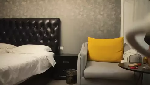 捶子探花_啪啪极品两个约了一个小姐姐爆操