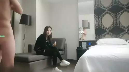 利利坚辛苦高品质探花搞得太猛妹子被操哭大奶颜值美女返场往死里爆插小穴受不了只能口爆