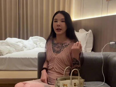 今天化身符文战士约了个有点酷的妹子・史莱姆