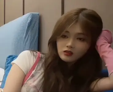 3000元约操极品长腿尤物・肤白如玉骚浪入骨・床上激战堪比活春宫